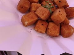 -桂满陇·手作小笼包&江南叫花鸡(中山公园店)