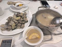 -肥仔文澳门猪骨煲(南京西路店)