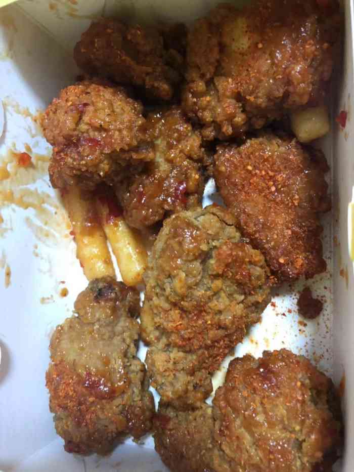 哆乐味汉堡-"想吃肉肉,就点了他家的炸鸡块,我感觉我点.