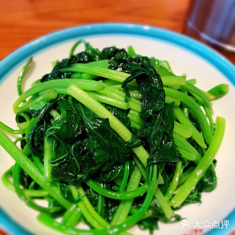 29.9元4个菜 3款饮料任喝[礼花]