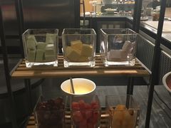 -圣丰索菲特·2 On 988 Café 自助餐厅