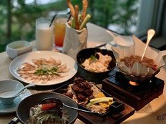 -穹六人间 people 6(岳阳路店)