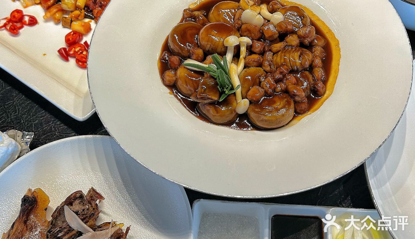 西安探店｜这家的烤鸭真的一绝 大董海参店