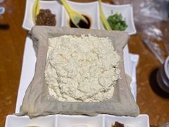 -95号酱骨·一块豆腐(展春园西路店)