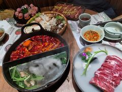草本鸳鸯锅-盡膳口福跷脚牛肉火锅(晶耀前滩店)