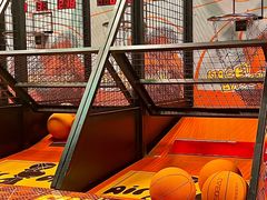 -极限PLAY运动娱乐新世界·团建派对潮玩休闲馆·室内蹦极高空游乐园