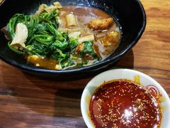 沾料-万记麻辣烫国展总店