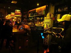 -城墙外BAR