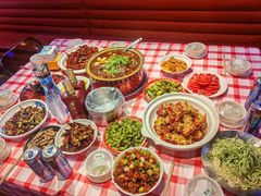 -肥小宝·金牌油焖大虾(襄阳龙虾地标店)