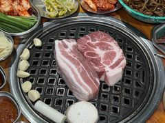 -唯成•韩国炭火烤肉 유성고기