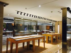 -北京七彩云南翡翠珠宝旗舰店(月坛店)