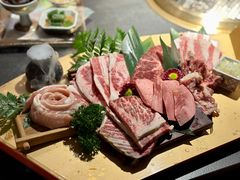 -铭牛烧肉·和牛海鲜自助(高新月牙湖店)