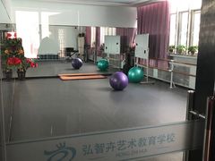 -弘智卉艺术教育/高端琴房(中央音乐学院店)