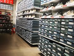 -New Balance(王府井奥莱·香江小镇店)