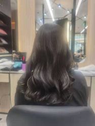 -HAIR CORNER