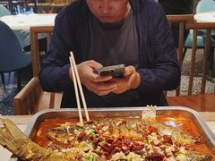 -老街烧烤大排档·地道湖北菜·龙虾馆(汉口火车站店)