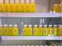 -家乐福(四元桥购物中心店)