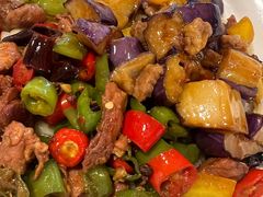 茄子肉丁小公鸡双拼拌面-文三里屯面馆(三里屯店)