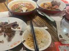 -爱碗亭·鲜炒湖南菜(壹城中心店)