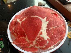 现切吊龙牛肉-三江两海老火锅(北京首店)