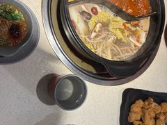 -钢管厂五区小郡肝串串香火锅(梅川路店)