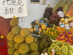 -三亚新鸿港水果一级批发市场