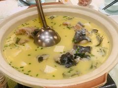 -丹江口渔村·湘味厨房(桃园店)