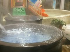 -盛彼得温泉度假酒店