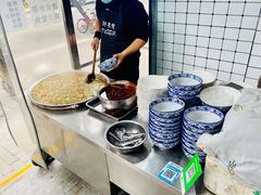 -刘老虎肉丸糊辣汤(总店)