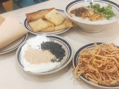 -正南齐北·老街糯米团(洪崖洞店)