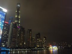 -黄浦江游览十六铺3号码头网红自助餐