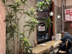-必胜客(上海华谊新所店)