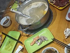 -养牛邓·潮汕牛肉海鲜自助火锅(广州店)