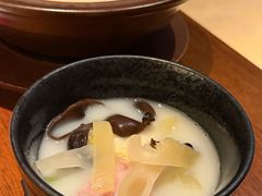 浓鸡汤竹笙烩时蔬-王府井文华东方酒店-紫膳餐厅