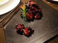 黑猪小排-海派悦庭·海胆烧麦·新融合菜(凯德广场店)