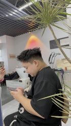 -尤司男士国潮理发馆