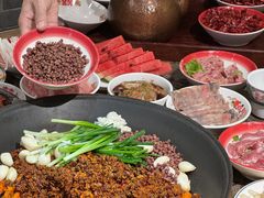 -沸炉重庆老火锅(军事博物馆店)