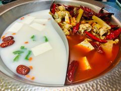 -麻田会 ·鲜活现烹·牛蛙火锅(珠江新城维家思广场店)