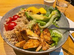 鸡肉牛油果芒果色拉-Wagas沃歌斯(环贸店)