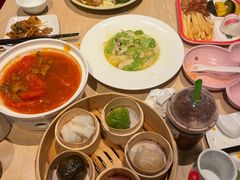 金蒜干炒牛肉河粉-避风塘(百联东郊店)