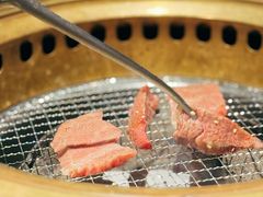 -山川小町·极番烧肉(新地假日广场店)