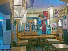 -鸿通城购物中心