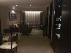 -上海浦东绿地铂骊酒店