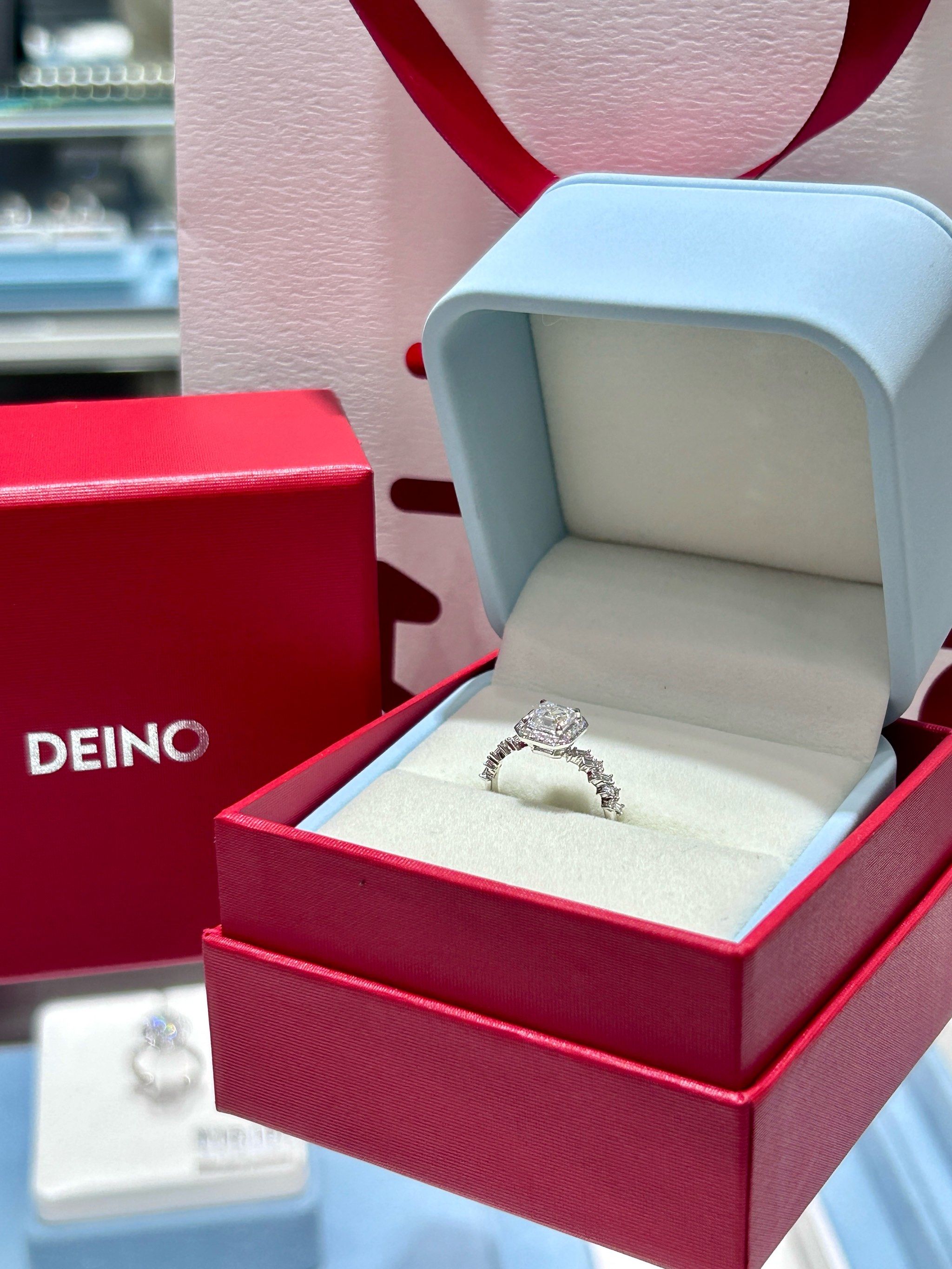 男朋友带我来选生日钻戒礼物啦 !哪套更好看