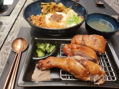 卤炸鸡腿饭-馔豚·台北菜专门店(深圳湾万象城店)