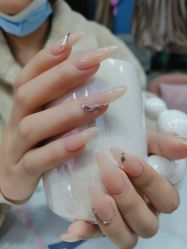 -YANGYANG美颜 美甲美睫