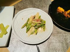 -穹六人间 people 6(岳阳路店)