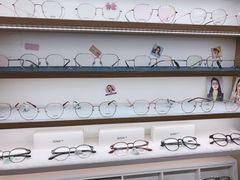 -视野联行眼镜·蔡司·控优点授权(长白万象汇店)