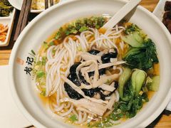 -湘人龙记老长沙米粉(鸟巢店)