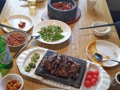 -嫩芽 ·地道重庆菜(十八梯露台夜景店)